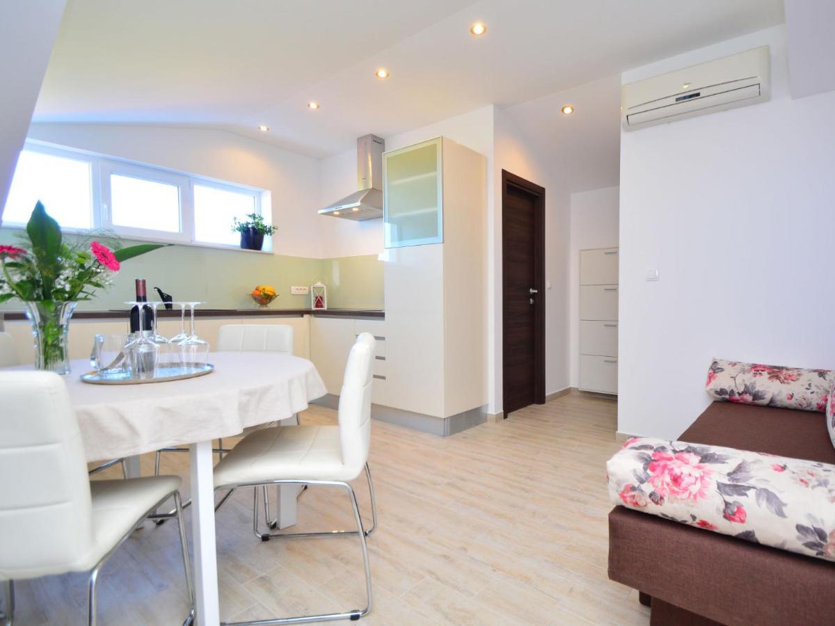 Apartment Rina-3 By Interhome Vodice Extérieur photo